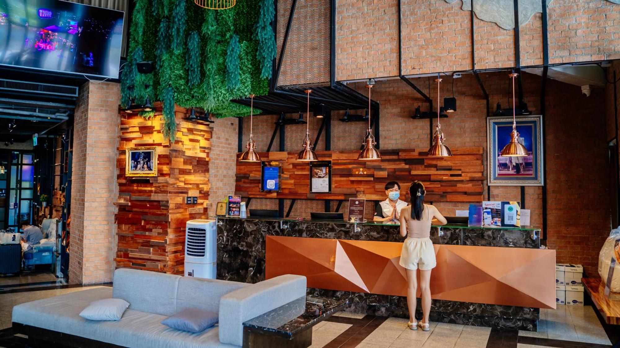 T Pattaya Hotel By Pcl Exterior foto