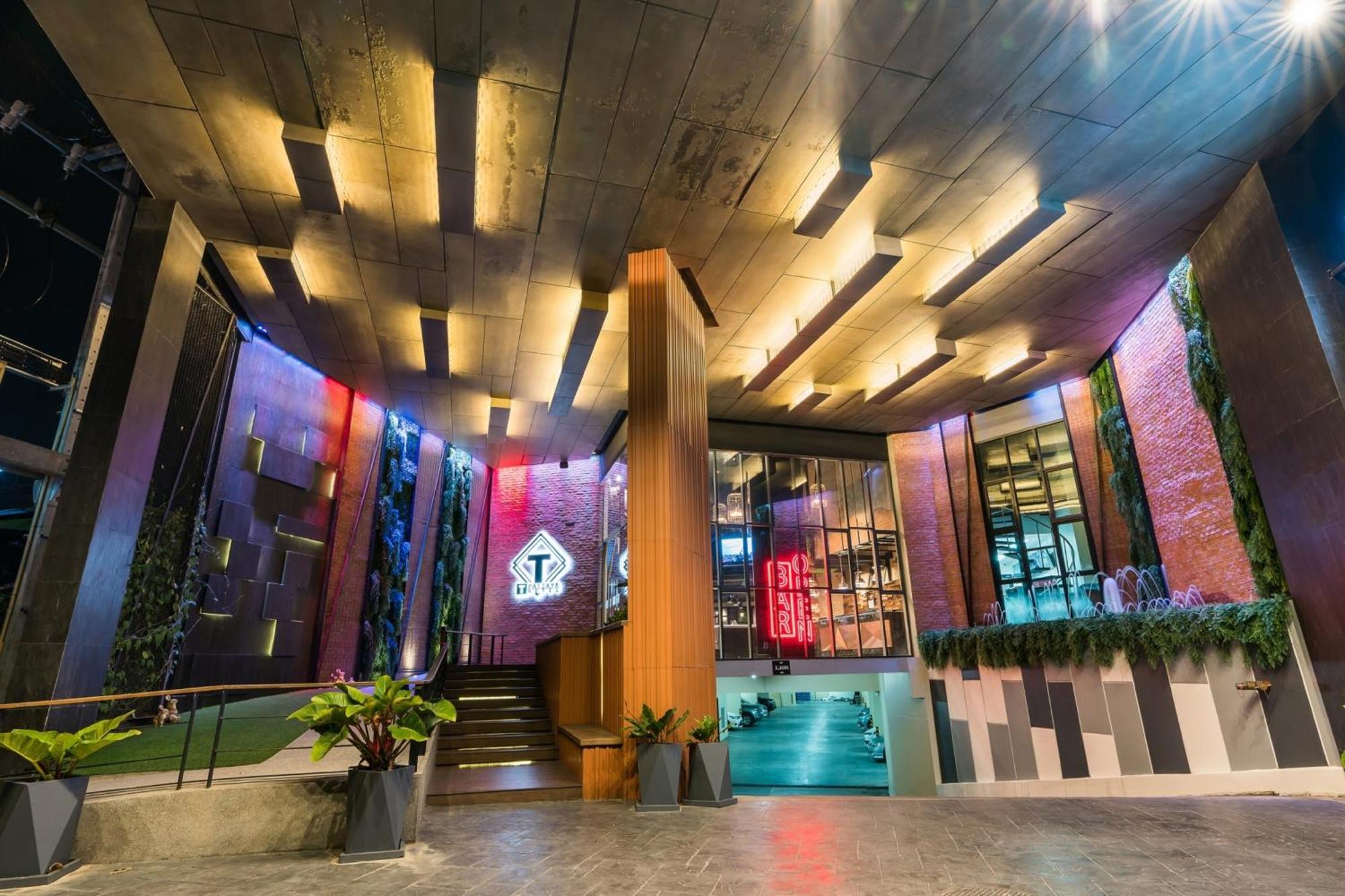 T Pattaya Hotel By Pcl Exterior foto